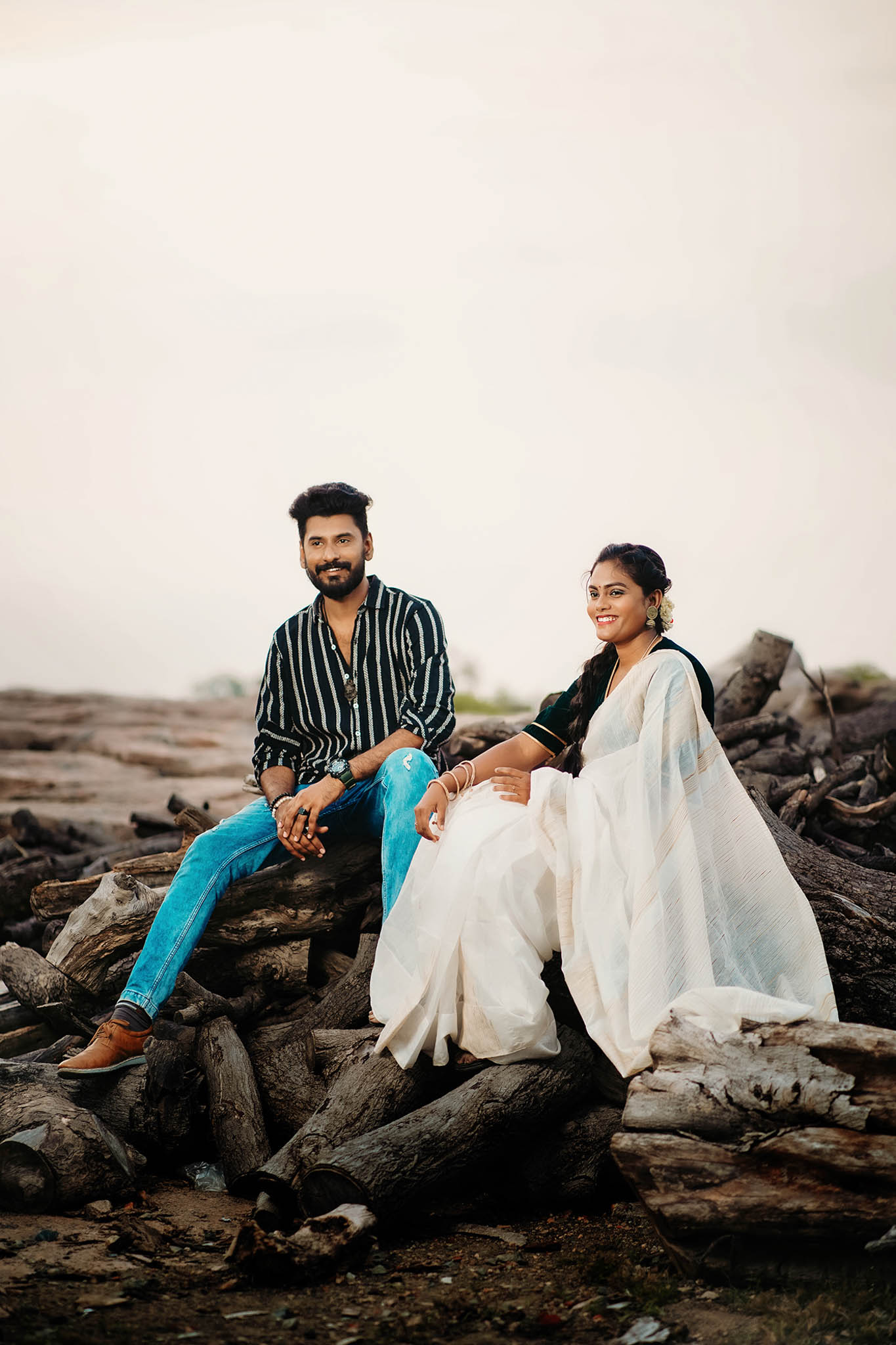 maternity photoshoot couple